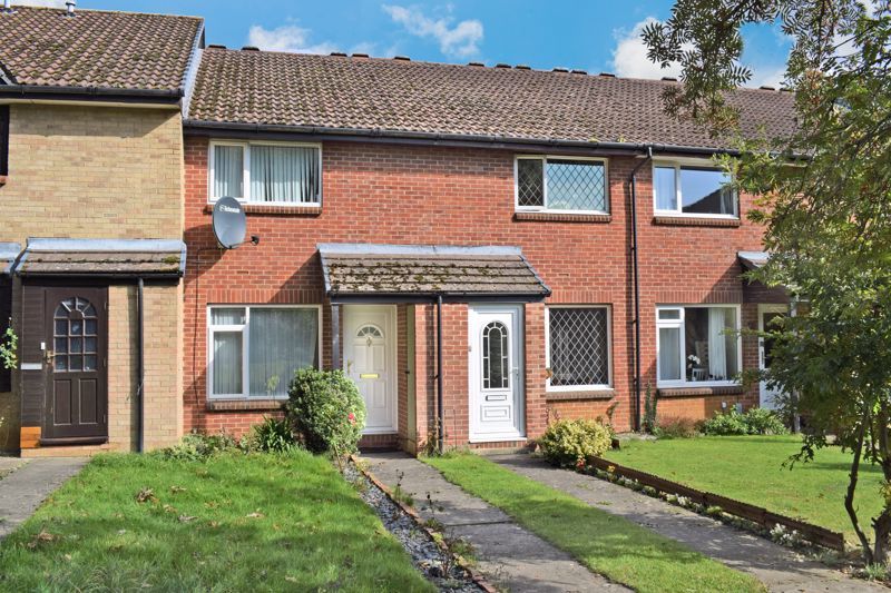 2 bed terraced house for sale in Thorne Close, Kidlington OX5, £275,000