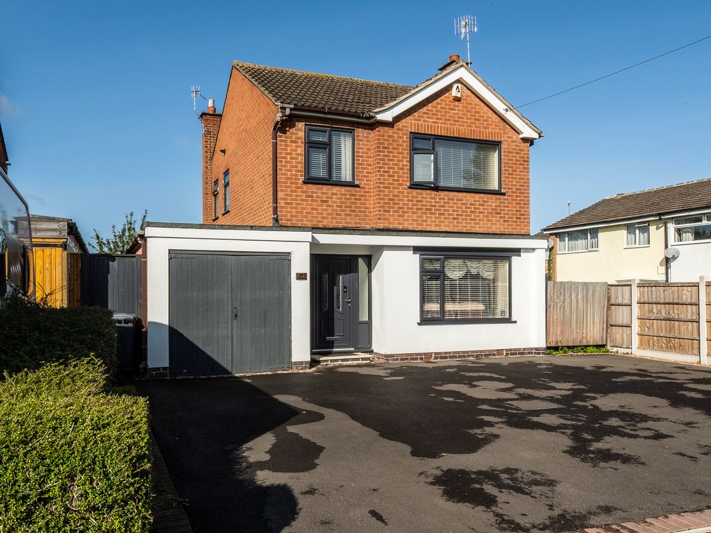 4 bed detached house for sale in Boxley Drive, West Bridgford