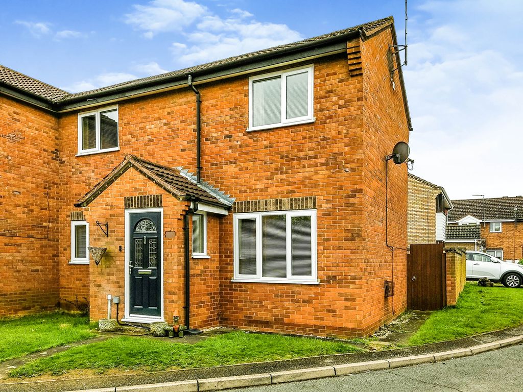 3 bed semidetached house for sale in Silver Hill, King's Lynn PE30