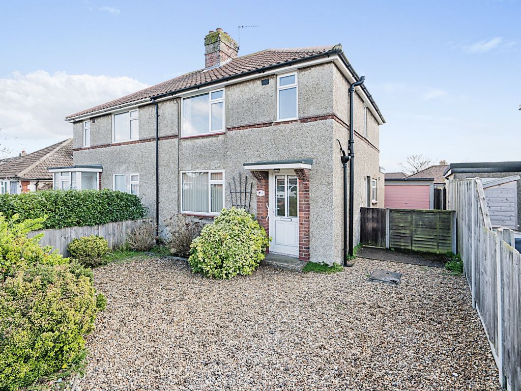 3 bed semidetached house for sale in Hercules Road, Norwich, Norfolk