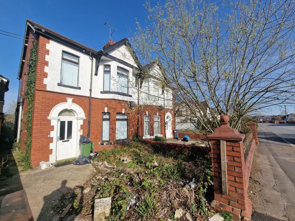 3 bed semidetached house for sale in 225 Llantarnam Road, Llantarnam