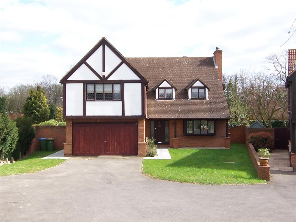 5 bed detached house to rent in Molember Court, Molember Road, East