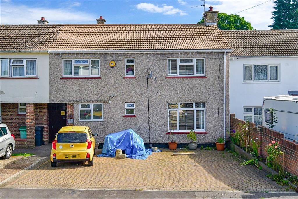3 bed terraced house for sale in Essex Road, Shepway, Maidstone, Kent