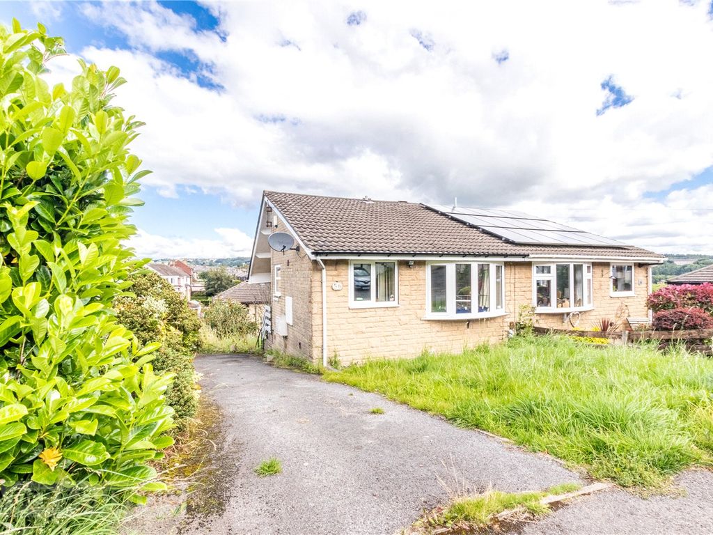 3 bed semidetached house for sale in Avison Road, Cowlersley