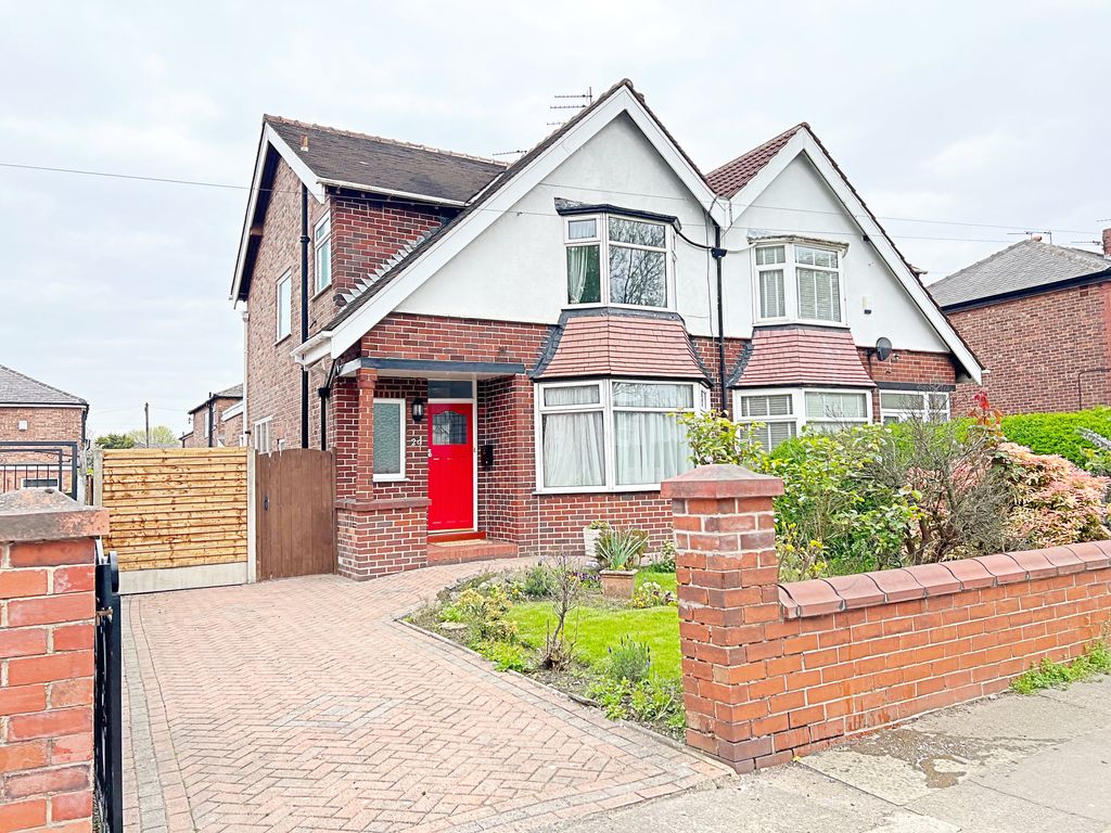 3 bed semidetached house for sale in Manchester Road, Pendlebury