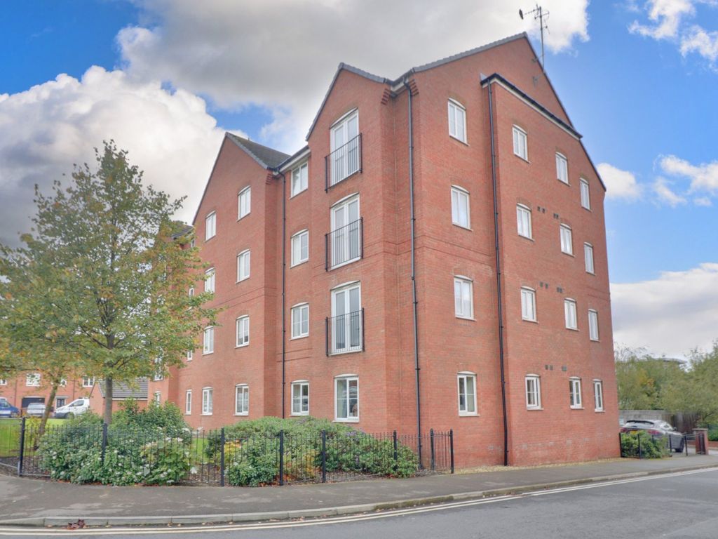 2 bed flat for sale in Chapman Road, Thornbury, Bradford, West