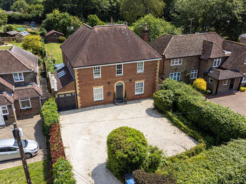 4 bed detached house for sale in Vicarage Road, Crawley Down RH10 Zoopla