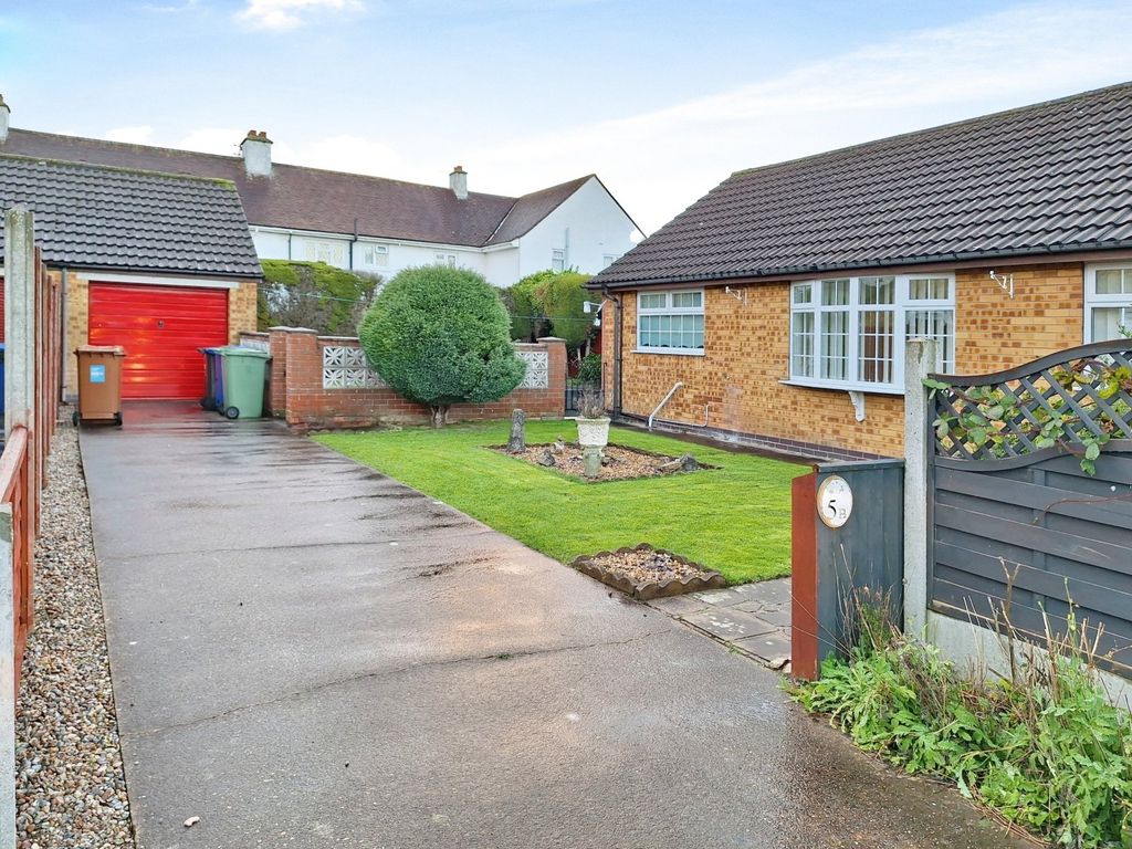 2 bed bungalow to rent in Amethyst Court, New Waltham, Grimsby