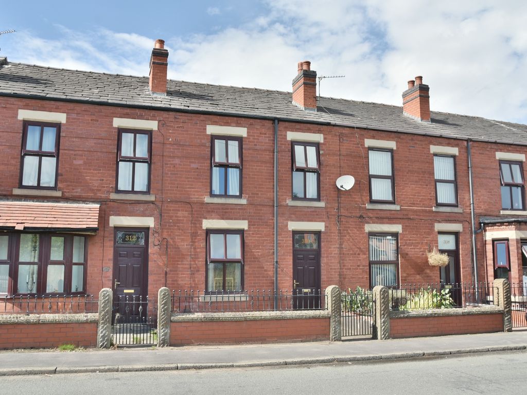 3 bed semidetached house for sale in Warrington Road, Abram, Wigan