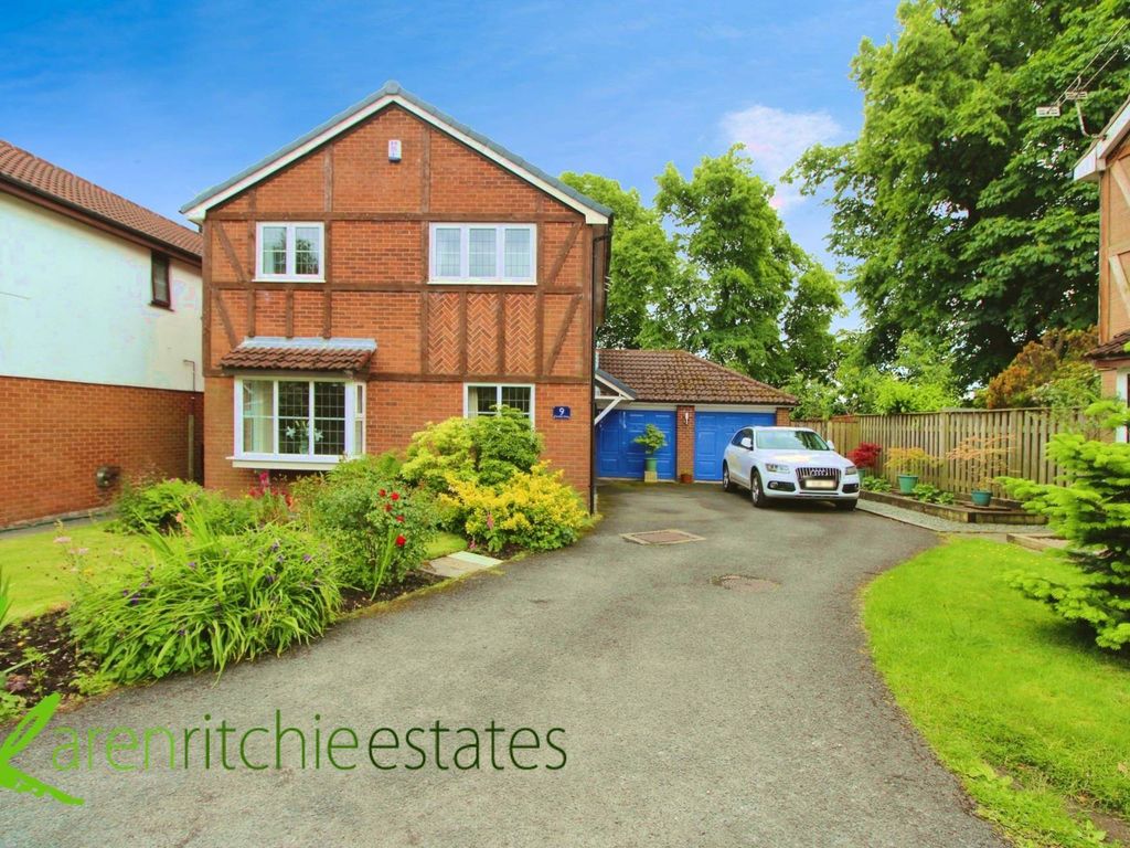 4 bed detached house for sale in Camelia Close, Heaton BL1, £480,000