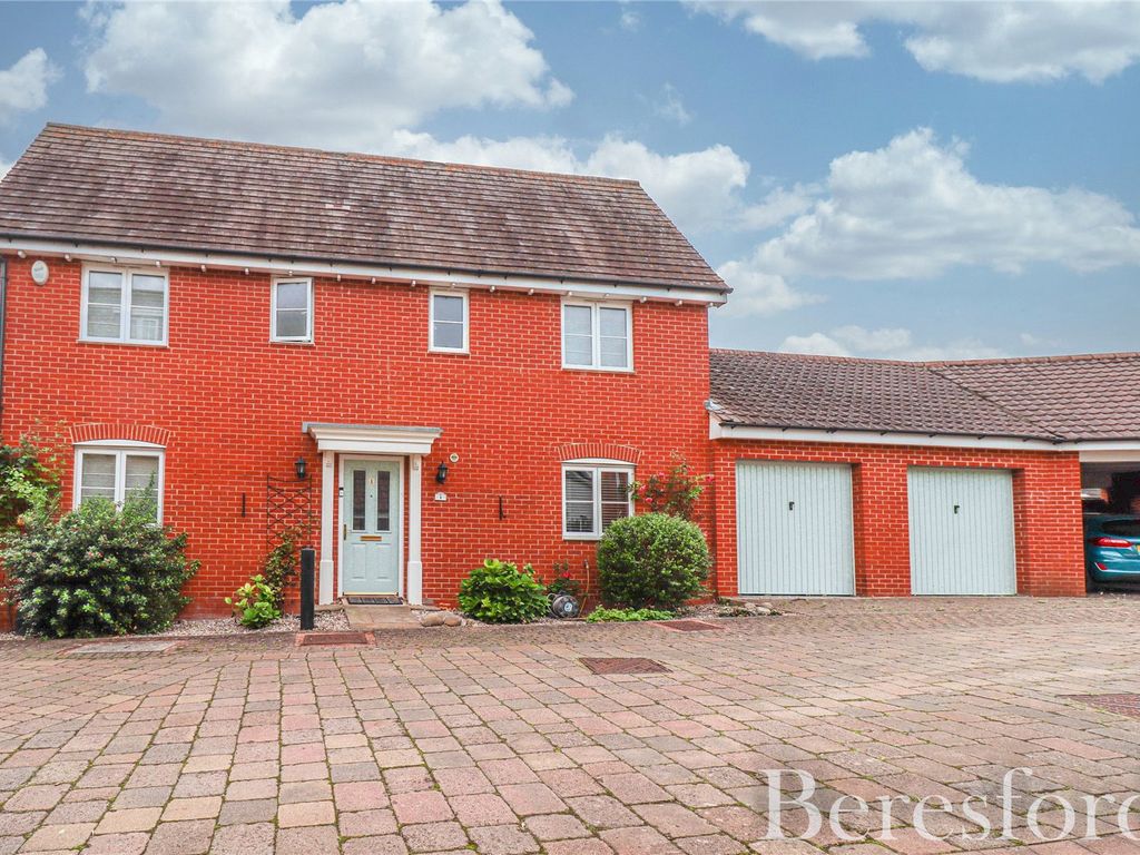 4 bed detached house for sale in Davies Way, Flitch Green CM6, £525,000 Zoopla