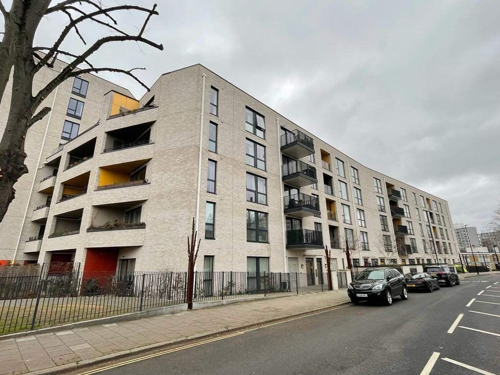 2 bed flat to rent in Barrington Road, Brixton, London SW9 Zoopla
