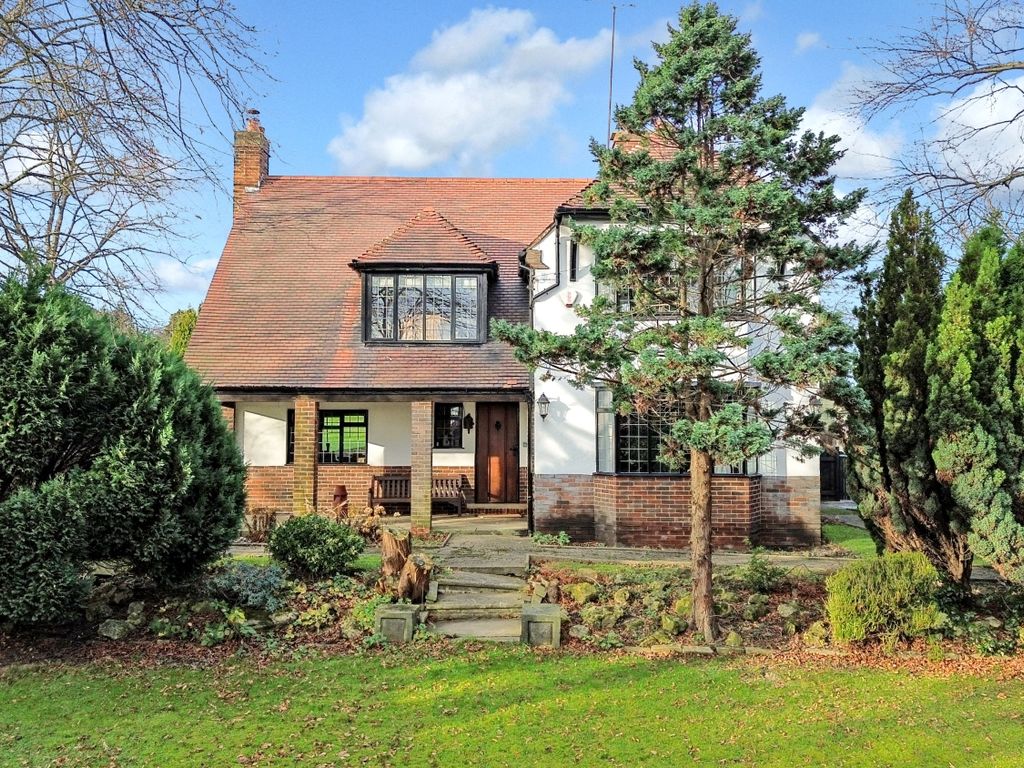 4 bed detached house for sale in Northfield Lane, Horbury, Wakefield, West Yorkshire WF4, £