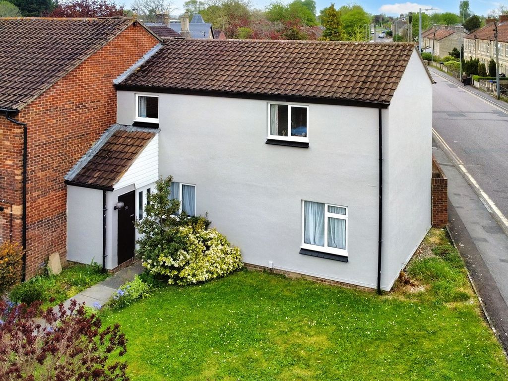 3 bed end terrace house to rent in Withy Close, Trowbridge BA14, £1,200