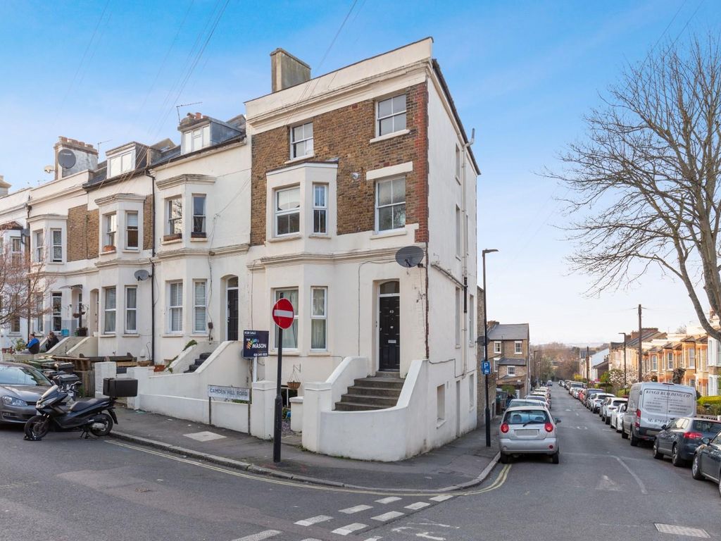 3 bed flat to rent in Camden Hill Road, London SE19 Zoopla