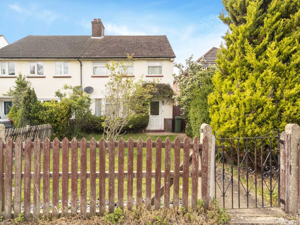 3 bed semidetached house for sale in The Crescent, Pitstone LU7 Zoopla