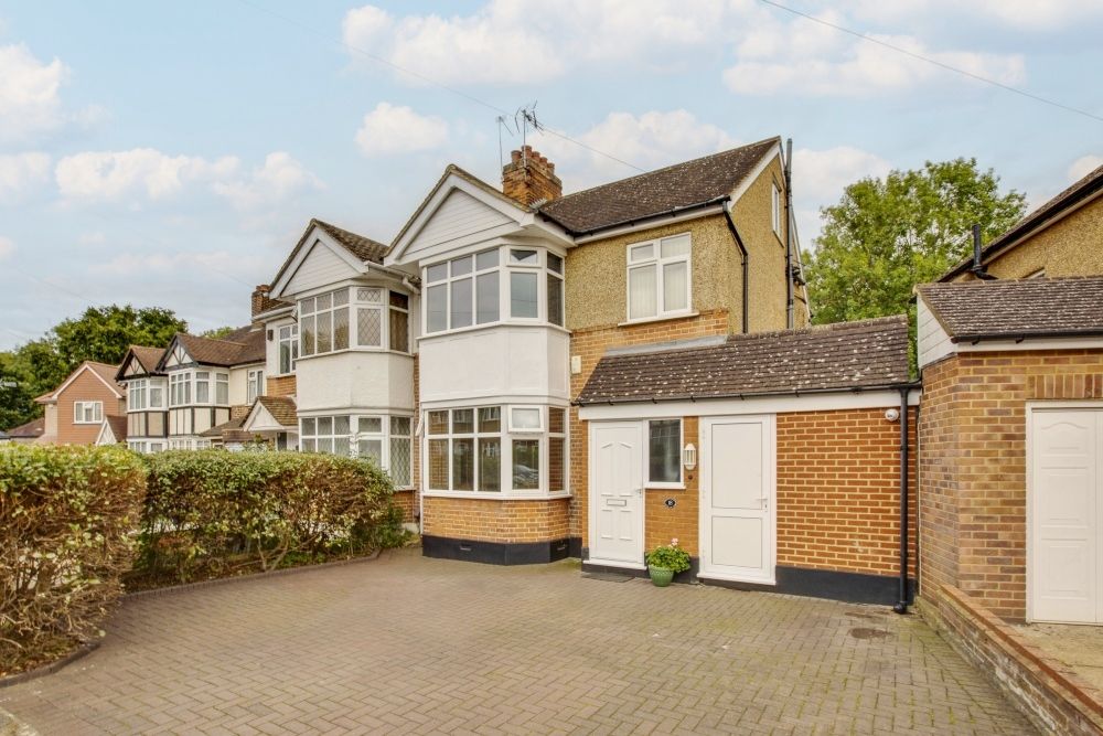 4 bed semidetached house for sale in Southbourne Close, Pinner HA5