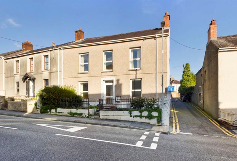 4 bed end terrace house for sale in Waterloo Terrace, Carmarthen SA31