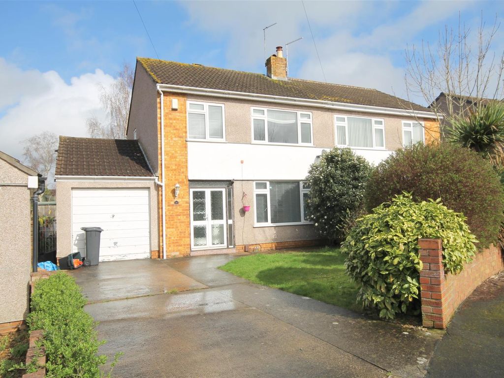 3 bed semidetached house to rent in Grange Drive, Downend, Bristol