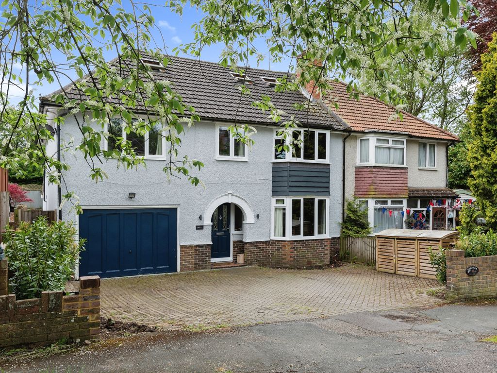 6 bed semidetached house for sale in Shelvers Way, Tadworth KT20 Zoopla
