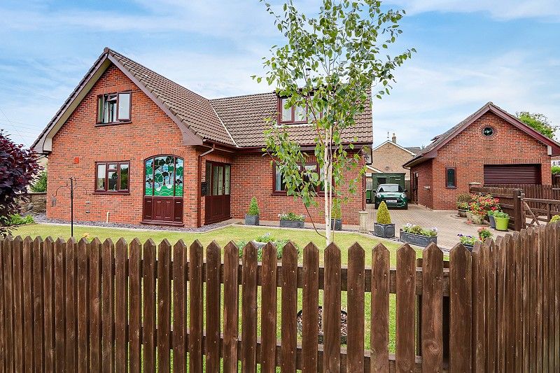 3 bed detached house for sale in Oldcroft, Lydney, Gloucestershire