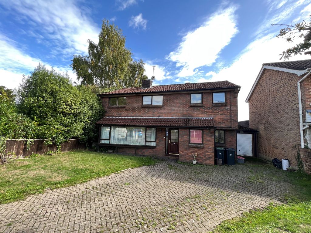 4 bed detached house for sale in Ringwood Road BH22 Zoopla