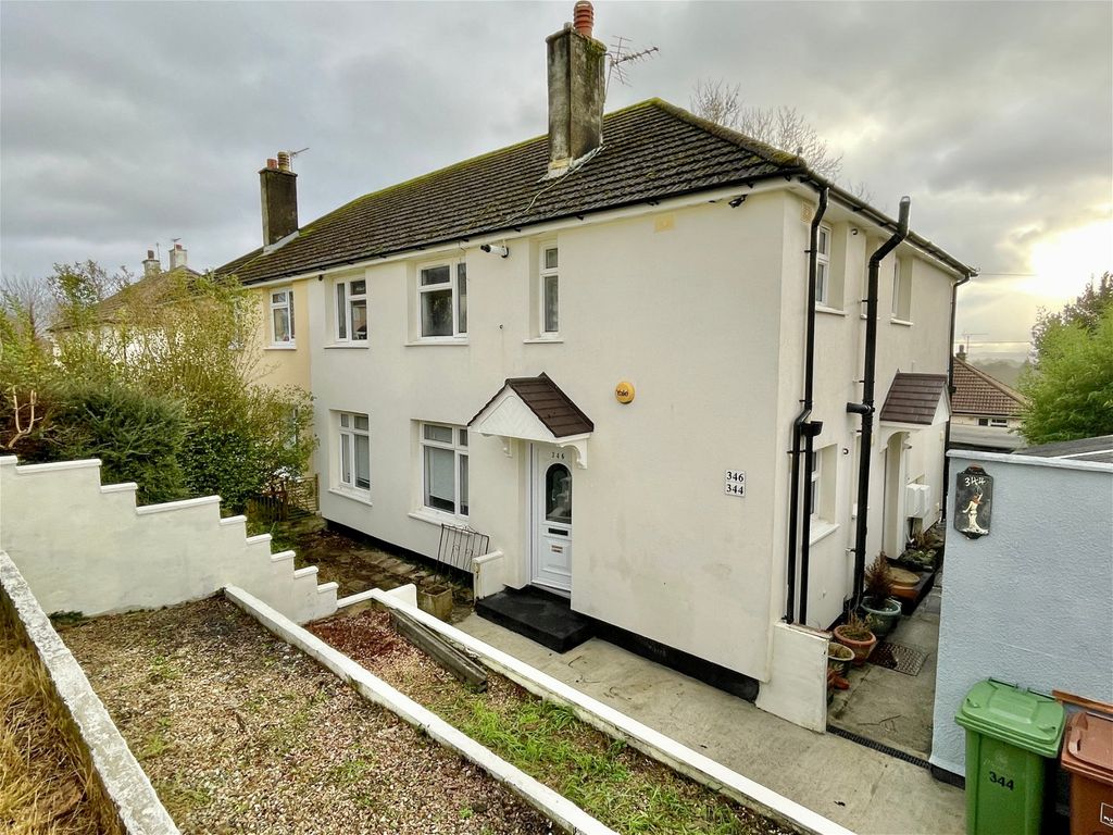 2 bed flat for sale in Taunton Avenue, Whitleigh, Plymouth PL5, £