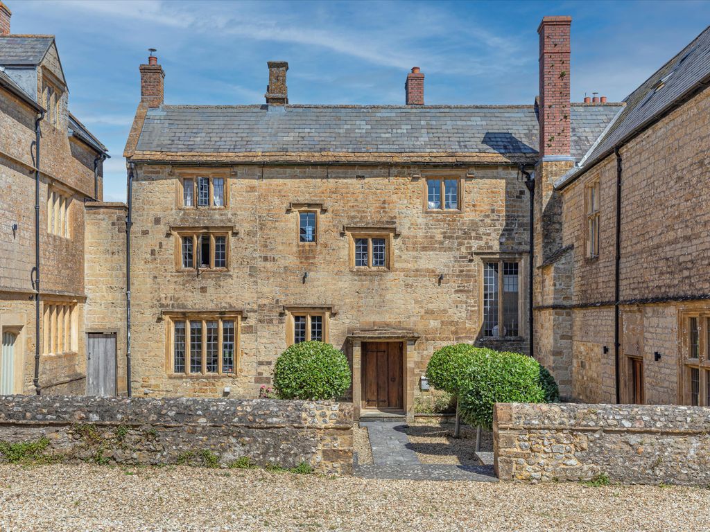 4 bed terraced house for sale in Middle Manor, Henley, Crewkerne