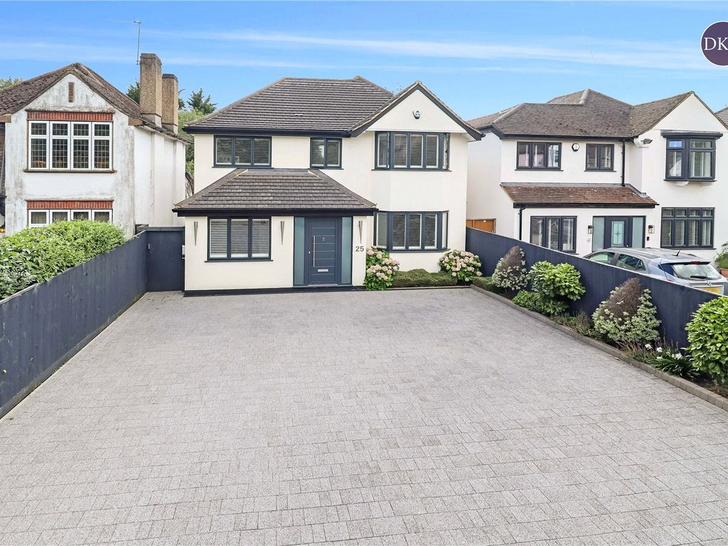 4 bed detached house for sale in The Ridgeway, Watford WD17, £1,265,000