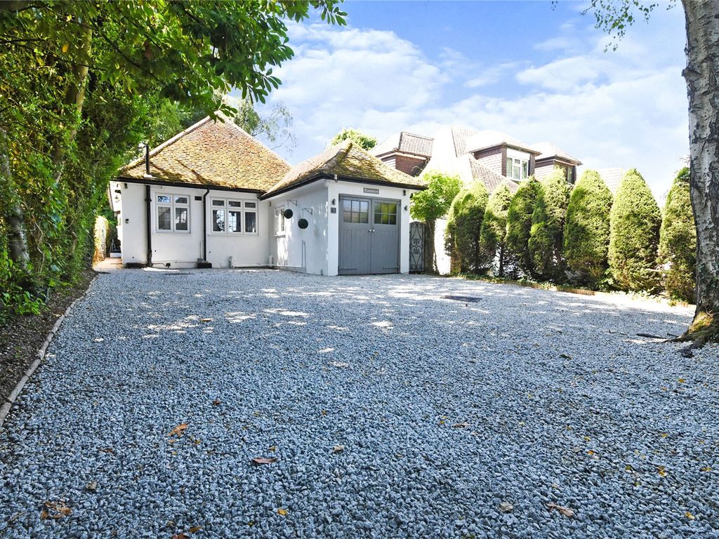 3 bed bungalow for sale in Hall Green Lane, Hutton, Brentwood CM13 Zoopla