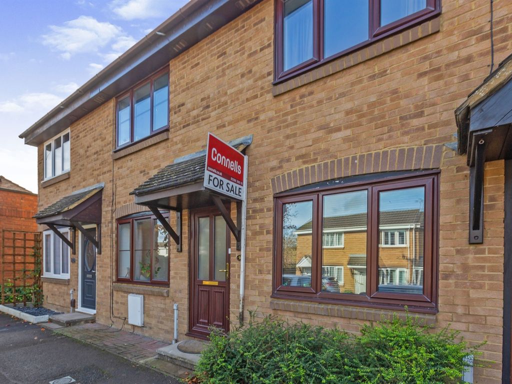 2 bed terraced house for sale in Sharp Close, Aylesbury HP21 Zoopla
