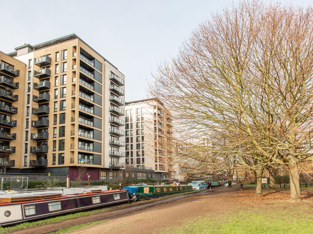 3 bed flat for sale in Palmers Road, London E2, £695,000 Zoopla