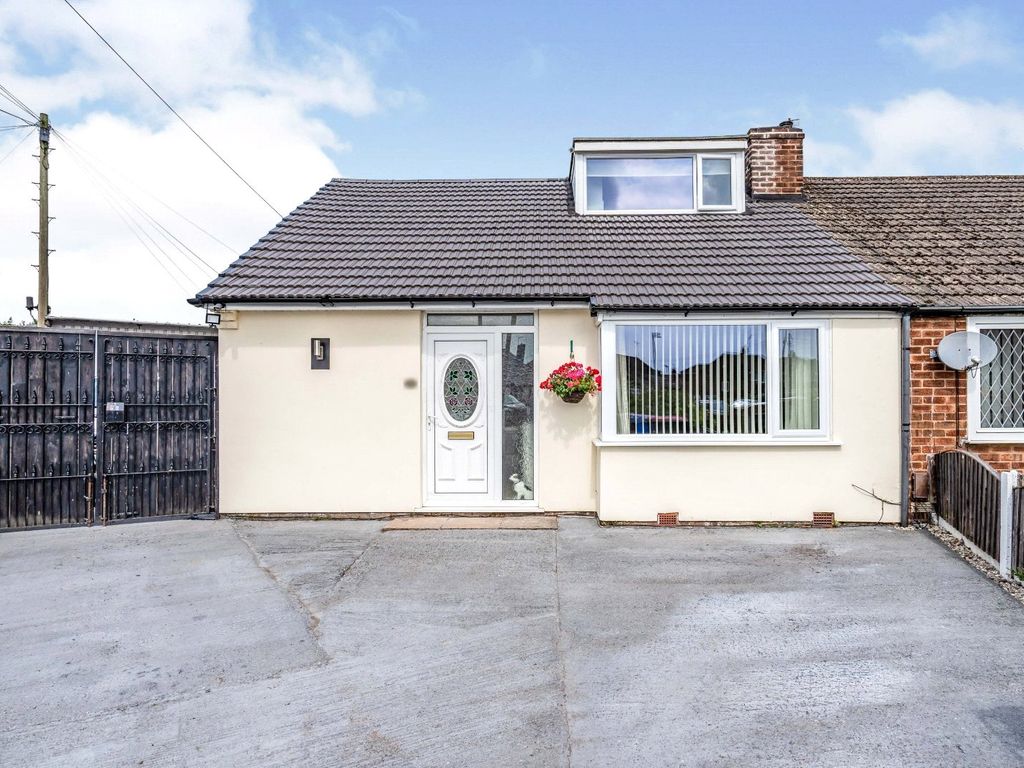 3 bed bungalow for sale in Roughlee Avenue, Swinton, Manchester