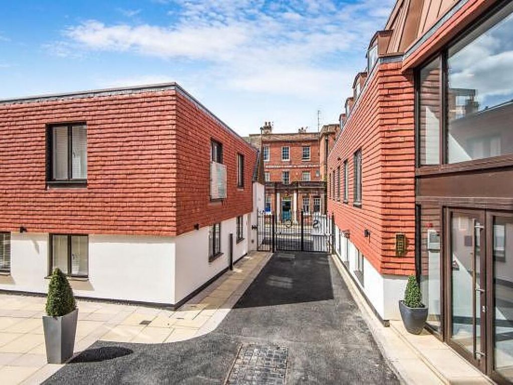 1 bed flat to rent in Chertsey Street, Guildford GU1 Zoopla