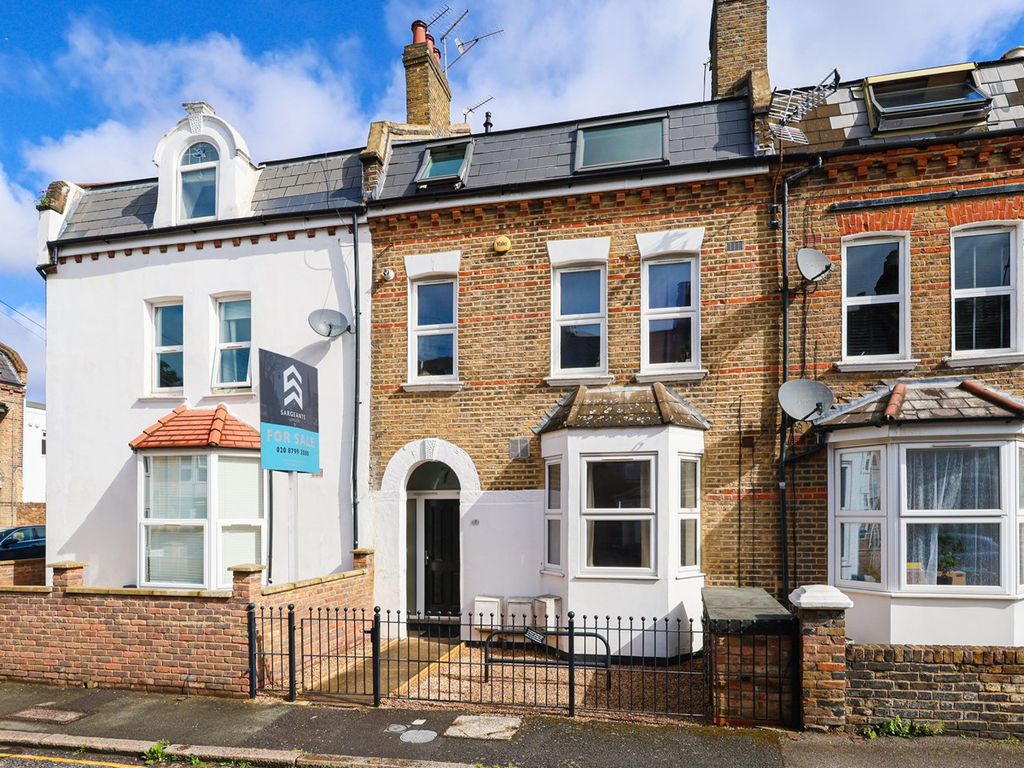 2 bed flat for sale in Lancing Road, Ealing W13, £575,000 Zoopla