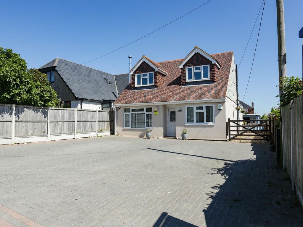 4 bed detached house for sale in Arundel Road, Cliffsend CT12, £475,000