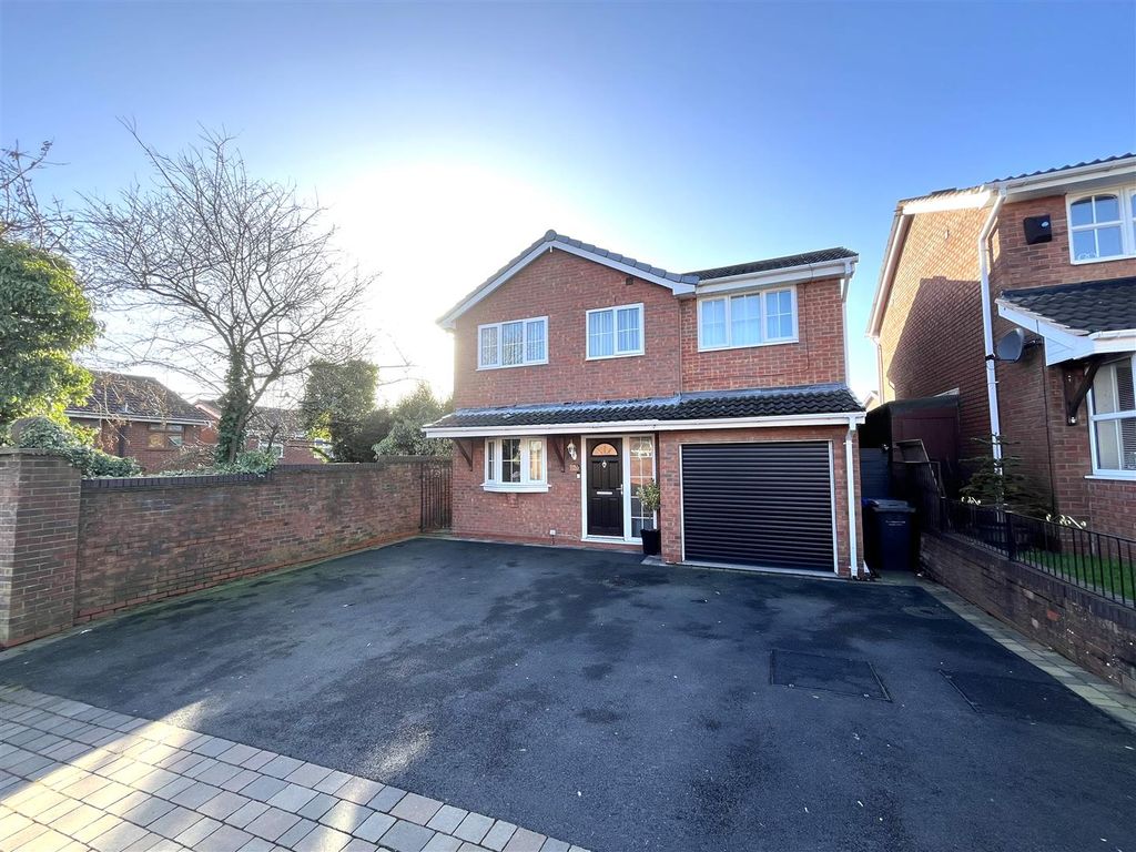 4 bed detached house for sale in Longclough Road, Waterhayes, Newcastle