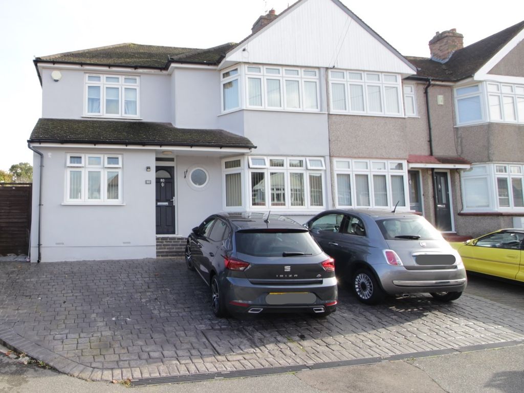 4 bed end terrace house to rent in Murchison Avenue, Bexley, Kent DA5