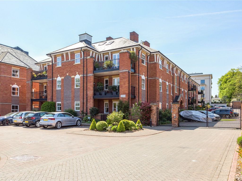 Cedar Court, Humphris Place, Cheltenham, Gloucestershire GL53