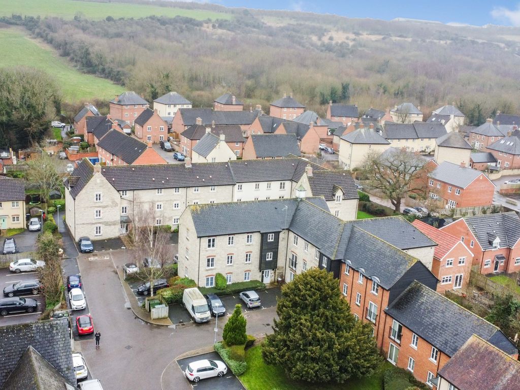 2 bed flat for sale in Ely Court, Wroughton, Swindon SN4 Zoopla