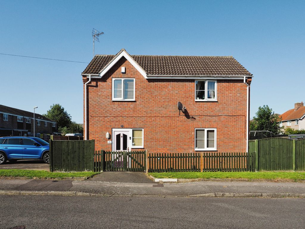 3 bed detached house for sale in Orchard Street, Hucknall, Nottingham