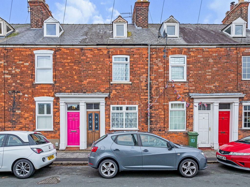 3 bed terraced house for sale in Grove Park, Beverley HU17 Zoopla