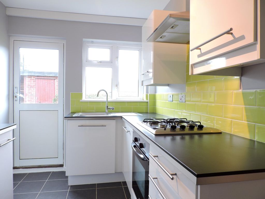 2 bed flat to rent in Thorni Avenue, Fareham PO15 Zoopla