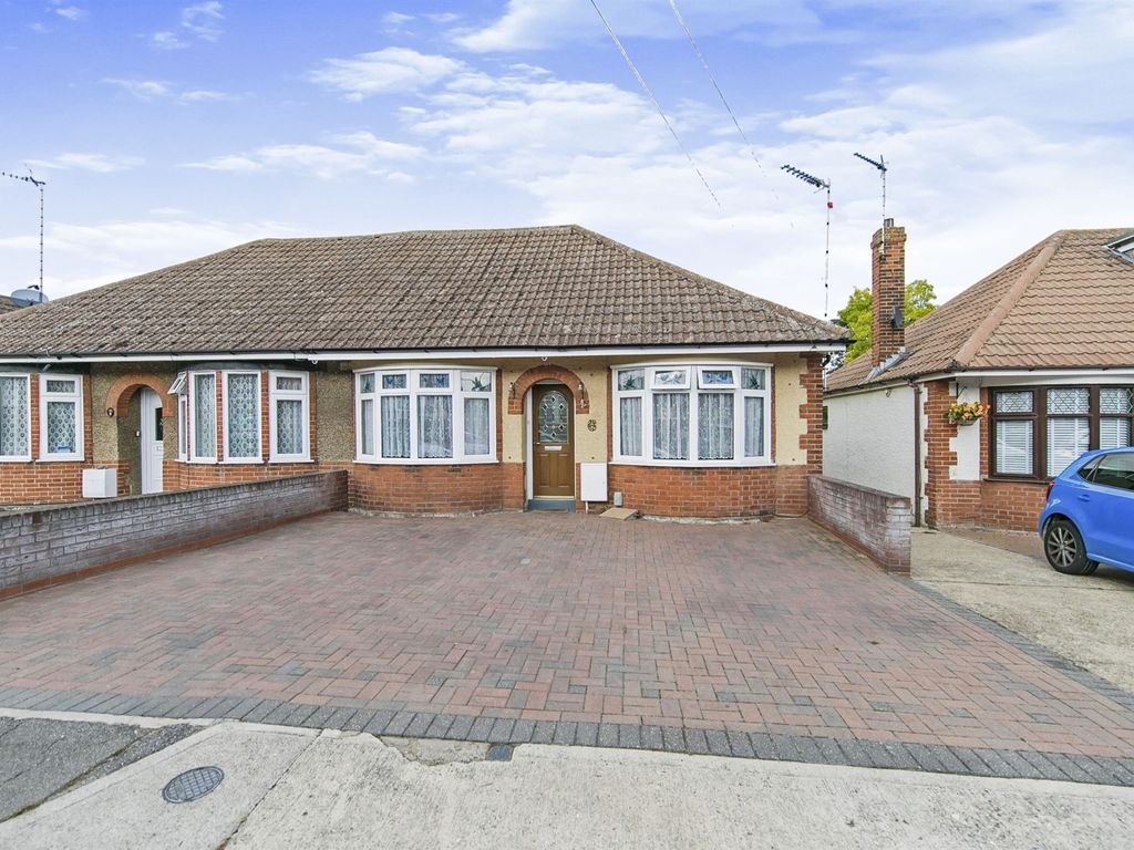 3 bed semidetached bungalow for sale in Brockley Crescent, Ipswich IP1