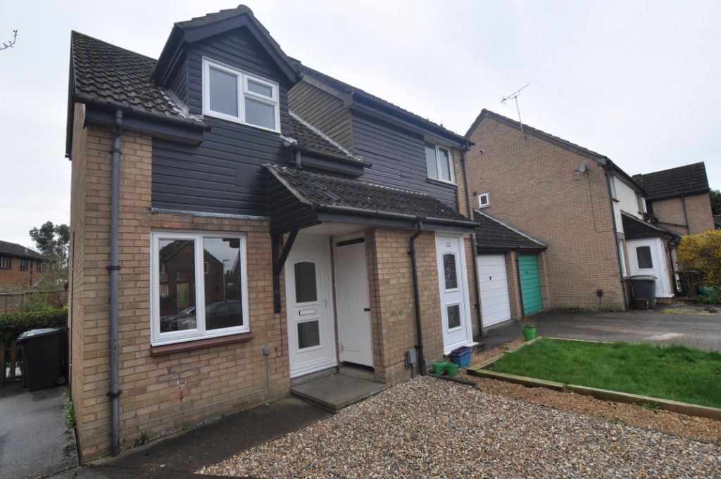 1 bed terraced house to rent in Lamb Meadow, Arlesey SG15, £975 pcm