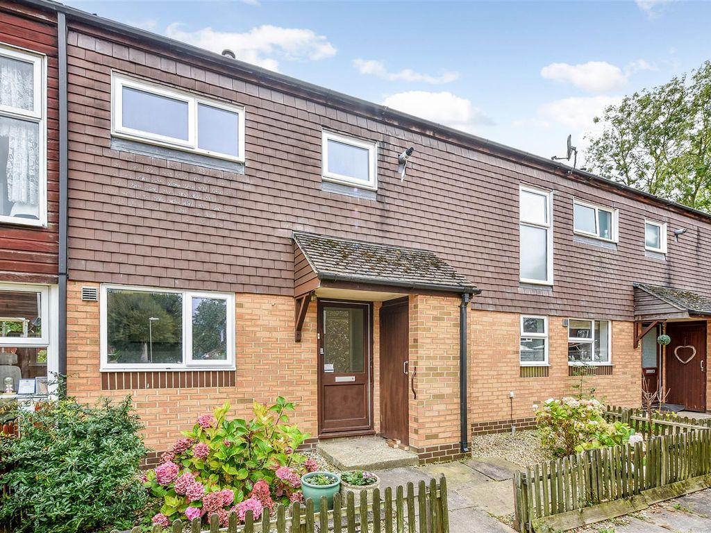 2 bed terraced house for sale in Pilgrims Way, Andover SP10, £212,000