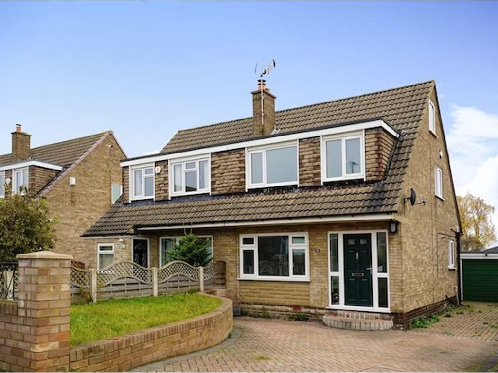 3 bed semidetached house to rent in Coniston Way, Leeds LS26, £1,300