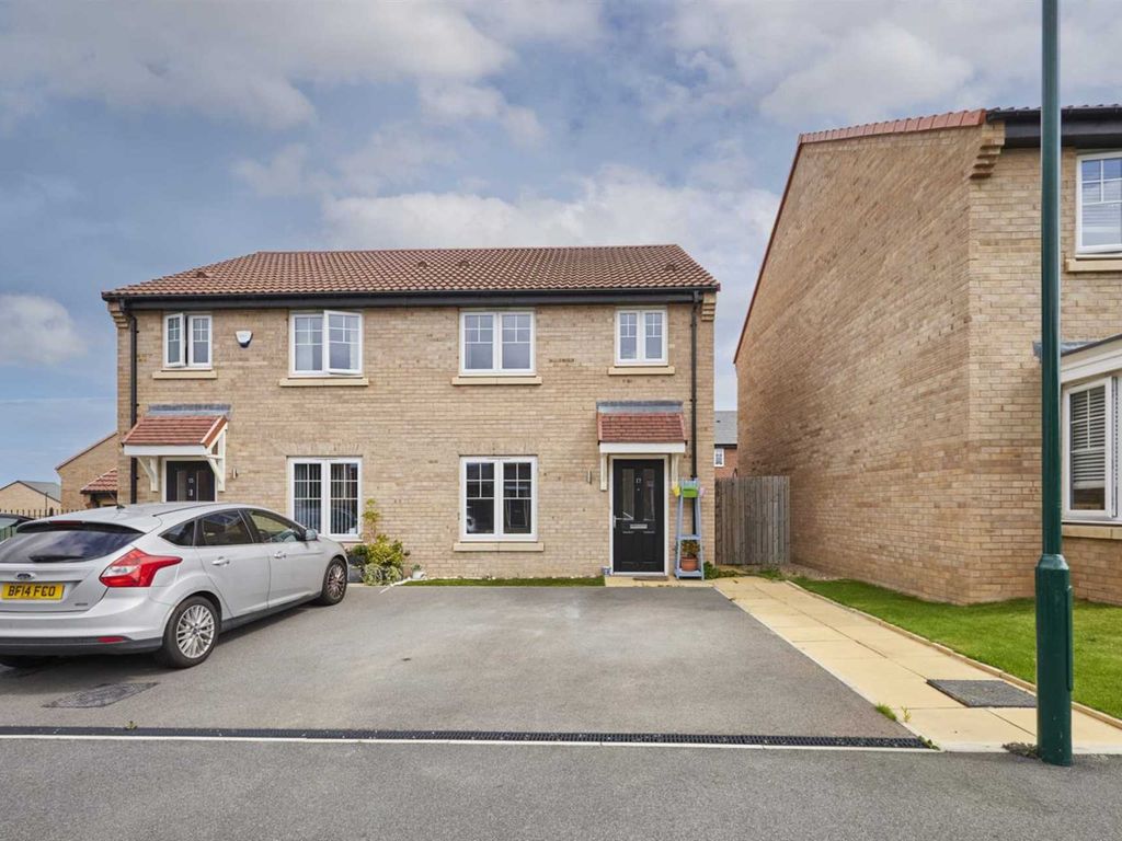 3 bed semidetached house for sale in Corngrave Road, Saltburn By The