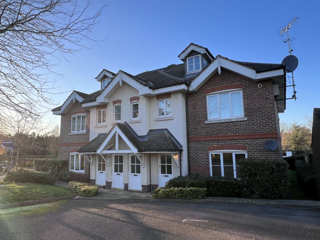 2 bed flat for sale in Kennel Lane, Bracknell, Berkshire RG42 Zoopla