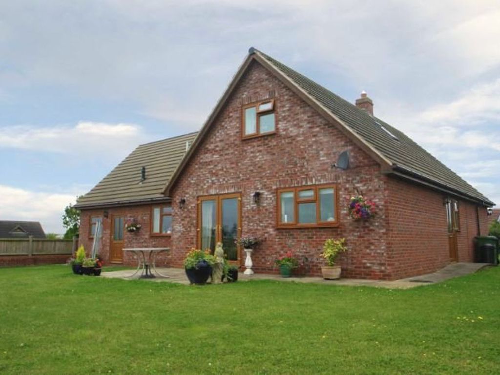 4 bed property to rent in Eaton Hereford HR2, £1,350 pcm Zoopla